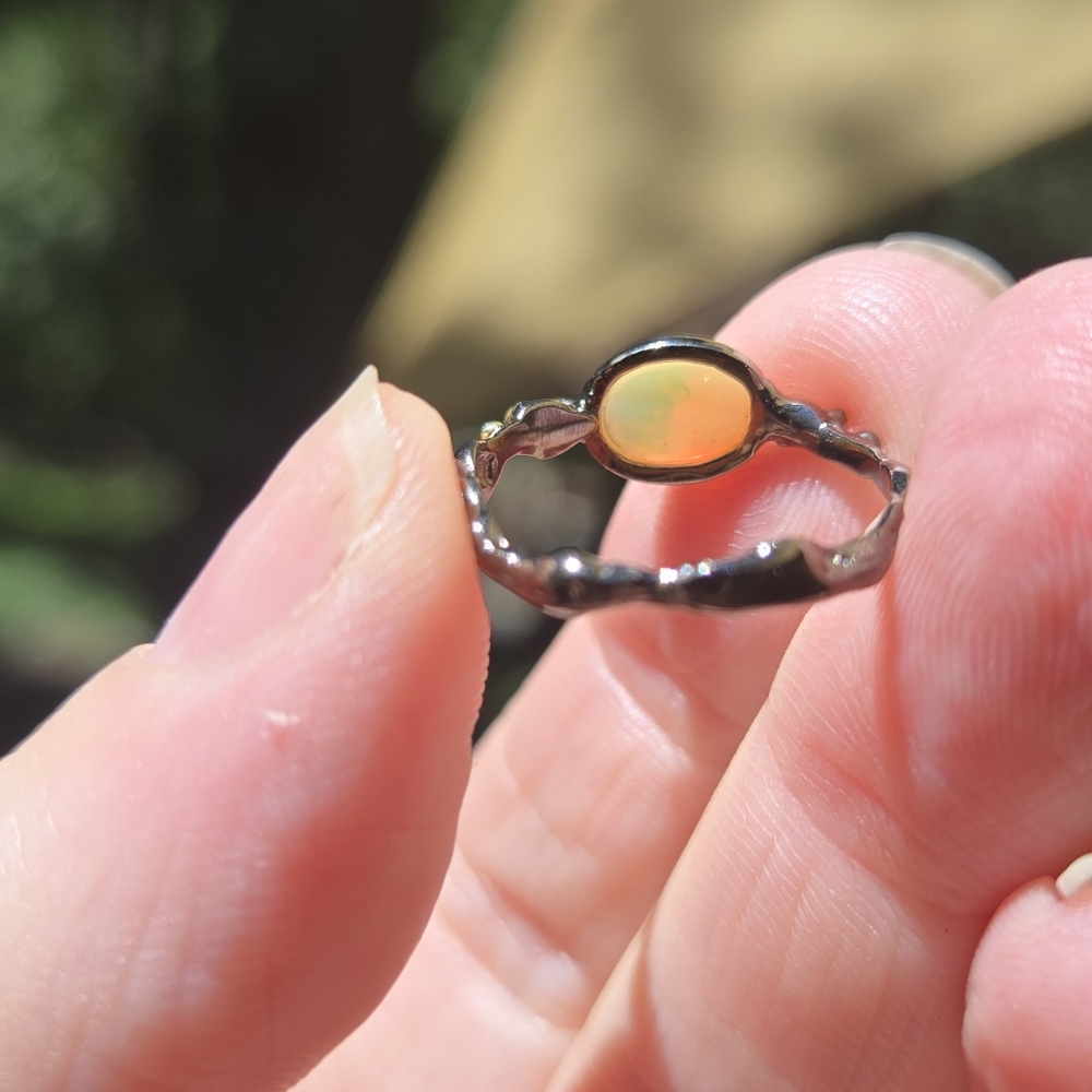 Opal Sterling Rhodium & Gold Ring Sz6 - Picture 7 of 8